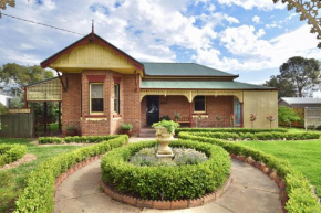 Avoca House - Circa 1900 Gorgeous Federation Home